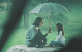 周迅带着沉甸甸的现实而来，给出直白的女性议题
