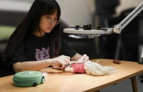 这款护眼灯还能当网红直播灯用？一灯两用，宝妈们有福了